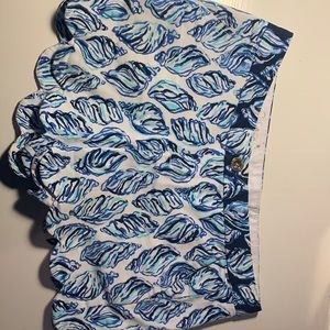 Blue Lilly Pulitzer Buttercup Stretch Shorts!